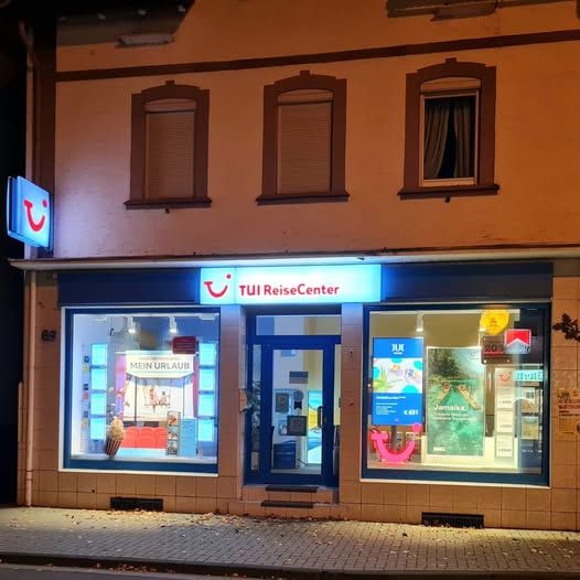 TUI ReiseCenter Heuchelheim - Cornelius Lenz - GAL …