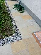 Ulrich Krummel Haus- & Gartendienste, Garten- & Landschaftsbau - Eingang mit Travertinplatten