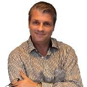 Dipl. Ing. [FH] Andrej Ulrichs, Immobilienfachmakler (IHK) und Immobilienbewerter (IHK)