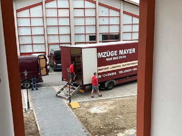 Umzüge Mayer - GALLERY