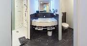 V8 Hotel Motorworld Region Stuttgart, BW Premier Collection by Best Western - Design-Doppelzimmer Bathroom