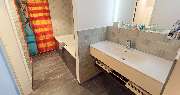 V8 Hotel Motorworld Region Stuttgart, BW Premier Collection by Best Western - Themeroom Made in Germany Bathroom