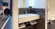 V8 Hotel Motorworld Region Stuttgart, BW Premier Collection by Best Western - Themeroom Petrol Heads Bathroom