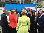 Valérie Bourmault - Dolmetscherin, Übersetzerin und Voice-Over - Valérie Bourmault Dipl.-Kauffrau, Master of Arts Konferenzdolmetschen mit Angela Merkel