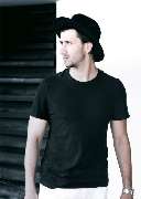 van Soest Stoffe - van Soest Stoffe Stilsichere Modeaufnahme mit klassischem Jersey für minimalistische Outfits