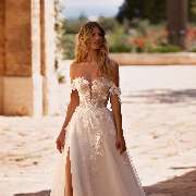 Meredith ist ein Brautkleid von Anna Sposa