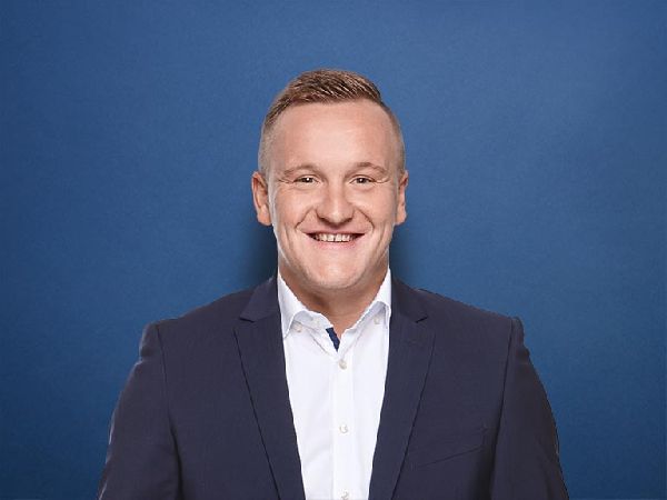 VGH Versicherungen: Alexander Pulliam - Hauptvertr …