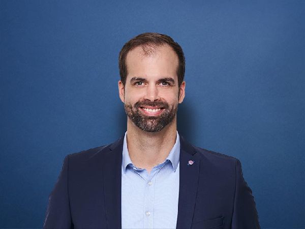 VGH Versicherungen: Dennis Ruppel - Hauptvertreter …