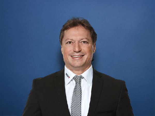 VGH Versicherungen: Enrico Erdtmann - Hauptvertret …