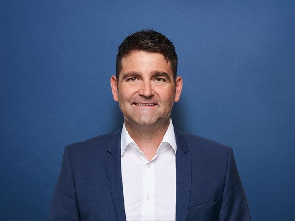 VGH Versicherungen: Pletz & Becker GmbH - Hauptver …