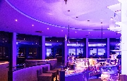 Die rotierende Panoramabar des Vital Hotels Frankfurt bietet einen einmaligen 360° Ausblick über die Frankfurter Skyline und den Taunus - Vital Hotel Frankfurt, Hofheim am Taunus