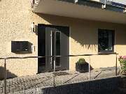 Vordermayer Wohnen mit Glas GmbH - Aluminium Haustür mit Fenstern in Aluminium