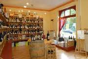 Weinhandlung K & M Gutsweine - GALLERY