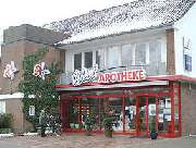West-Apotheke - Aussenansicht der West-Apotheke