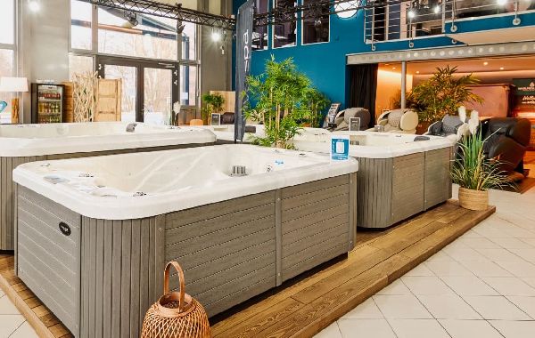 Whirlpool Center - GALLERY