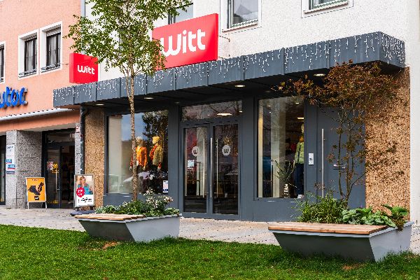 Witt Neumarkt - Außenansicht seitlich