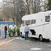 Stellplatz mit Entsorgung, Strom und Frischwasser