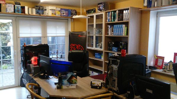 Wolfs Computer, PC-Laden - 4