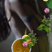 YO! KörperPeeling - festigt die Haut, pflegt und erhält den natürlichen Schutz! YO! Natur hat ALLES was Sie brauchen! Mehr geht nicht!