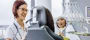 Zahnarzt Düsseldorf - Nova-Smile MVZ GmbH - Nova-Smile-Zahnarzt Dr. Daniels in Düsseldorf