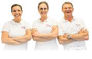 Zahnfreunde Hameln Dr. Anna Joop, Shirin Kass, Maximilian Gümpel und Dr. Klaus Boettcher - Ihr freundliches Zahnarzt-Team in Hameln!
